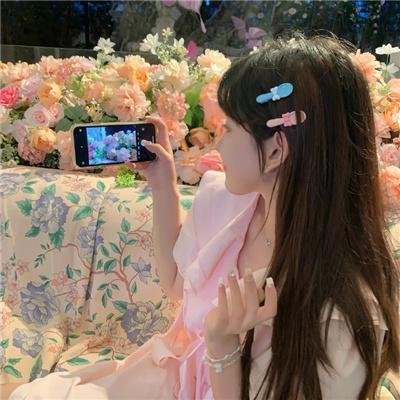春闺三凤